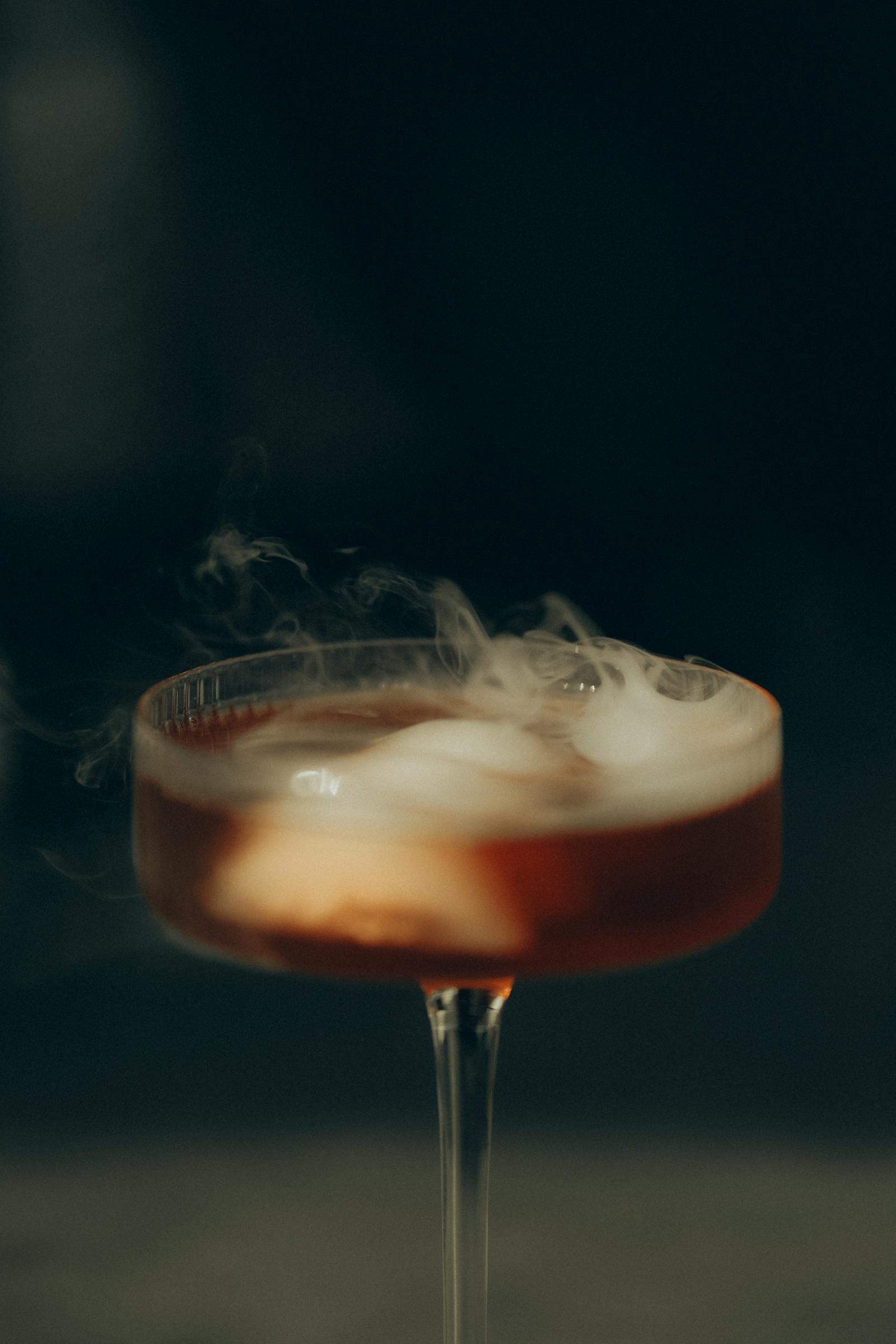 Cocktail maison au comptoir